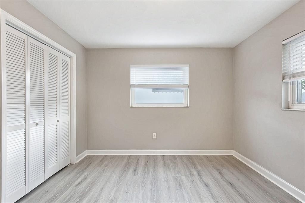 For Sale: $369,900 (2 beds, 2 baths, 1085 Square Feet)