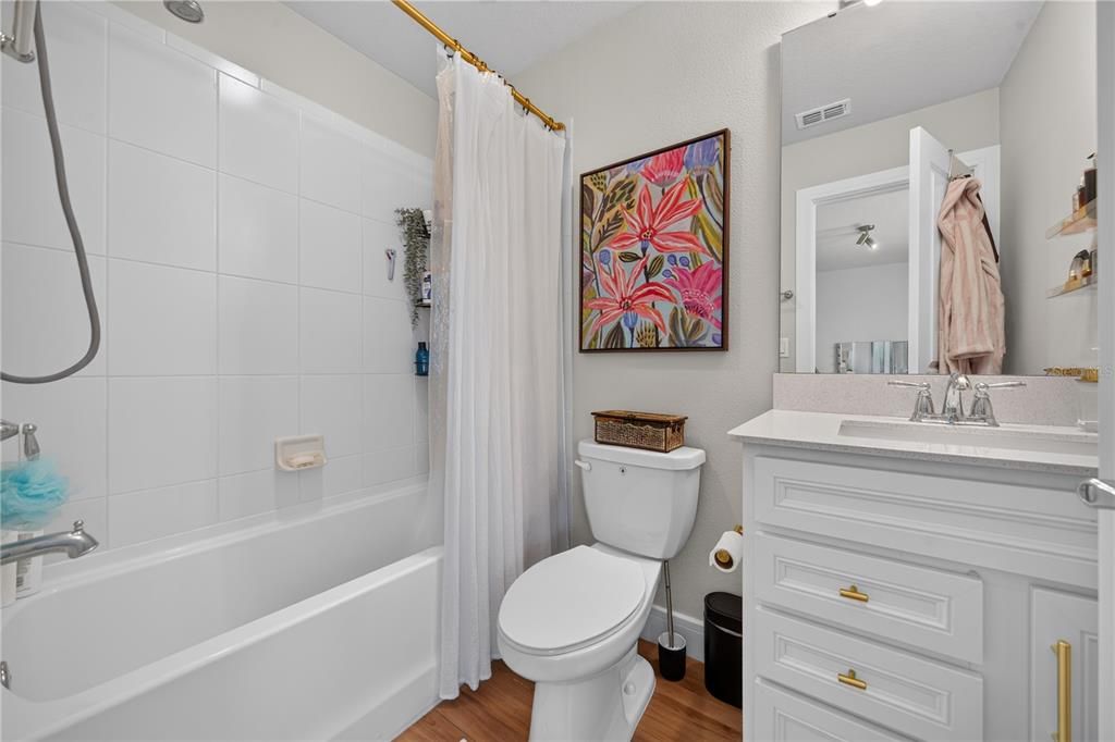 En Venta: $669,000 (5 camas, 3 baños, 2900 Pies cuadrados)