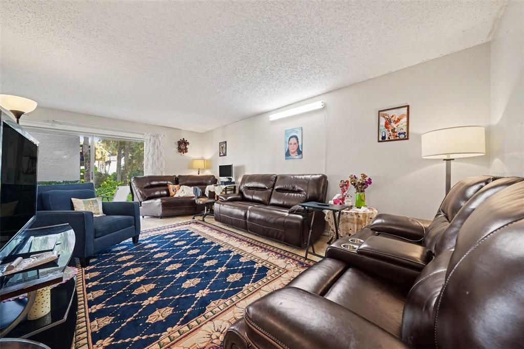 For Sale: $150,000 (3 beds, 2 baths, 1426 Square Feet)
