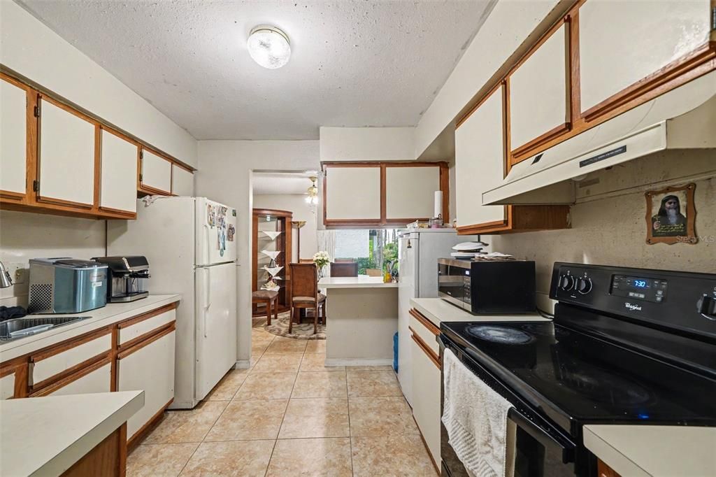 For Sale: $150,000 (3 beds, 2 baths, 1426 Square Feet)