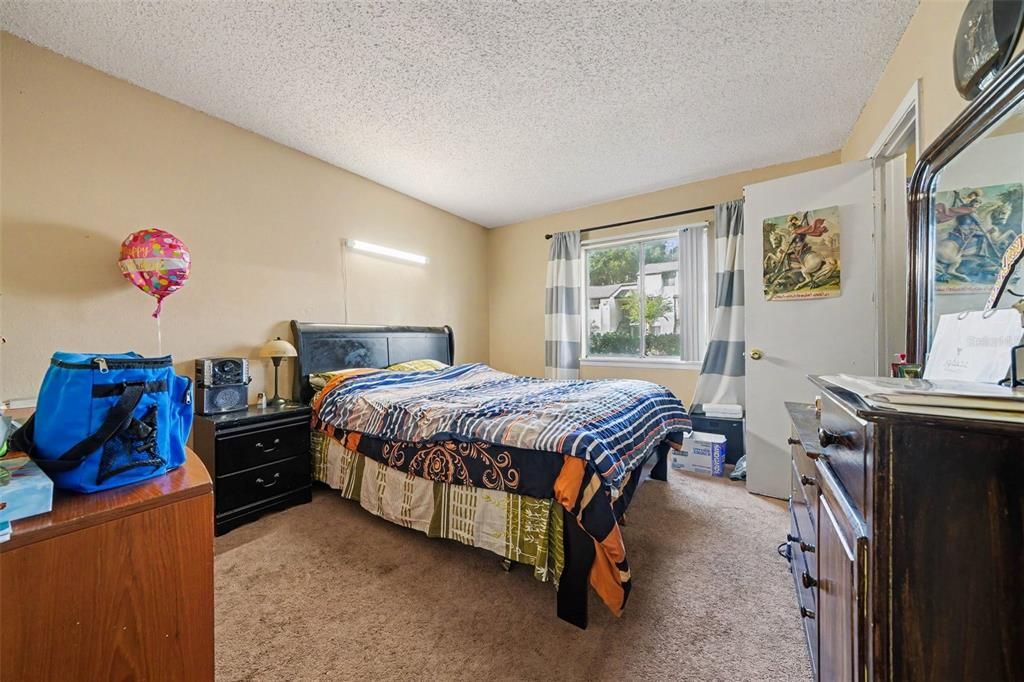 For Sale: $150,000 (3 beds, 2 baths, 1426 Square Feet)