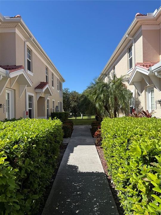 En Venta: $250,000 (2 camas, 2 baños, 1306 Pies cuadrados)