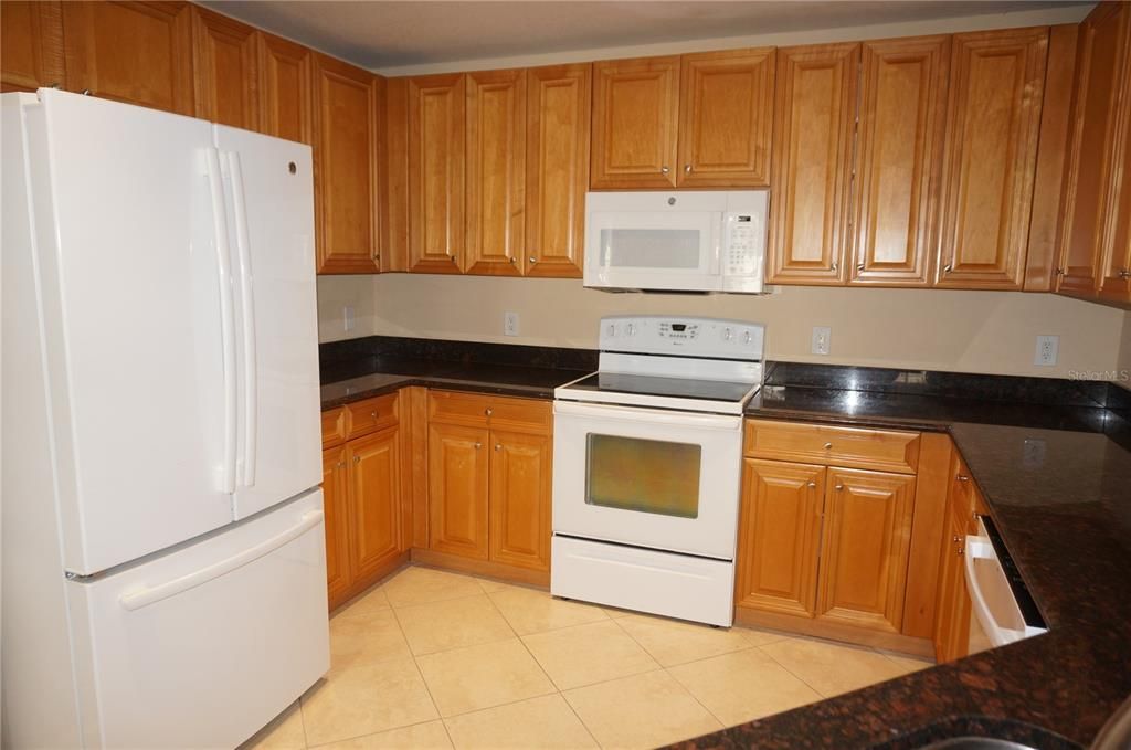 En Venta: $250,000 (2 camas, 2 baños, 1306 Pies cuadrados)