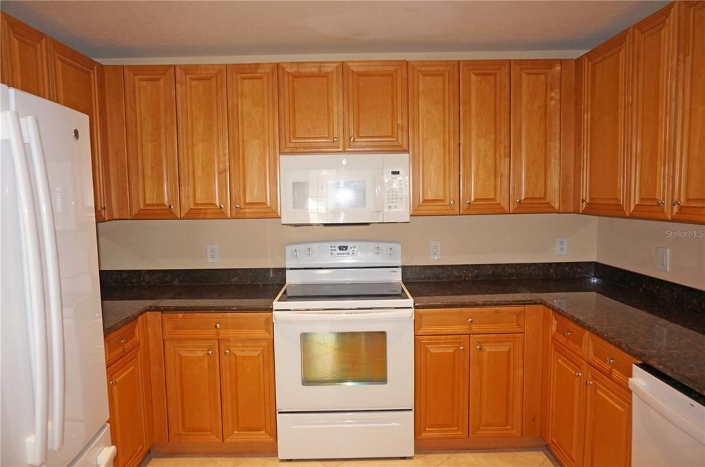 En Venta: $250,000 (2 camas, 2 baños, 1306 Pies cuadrados)