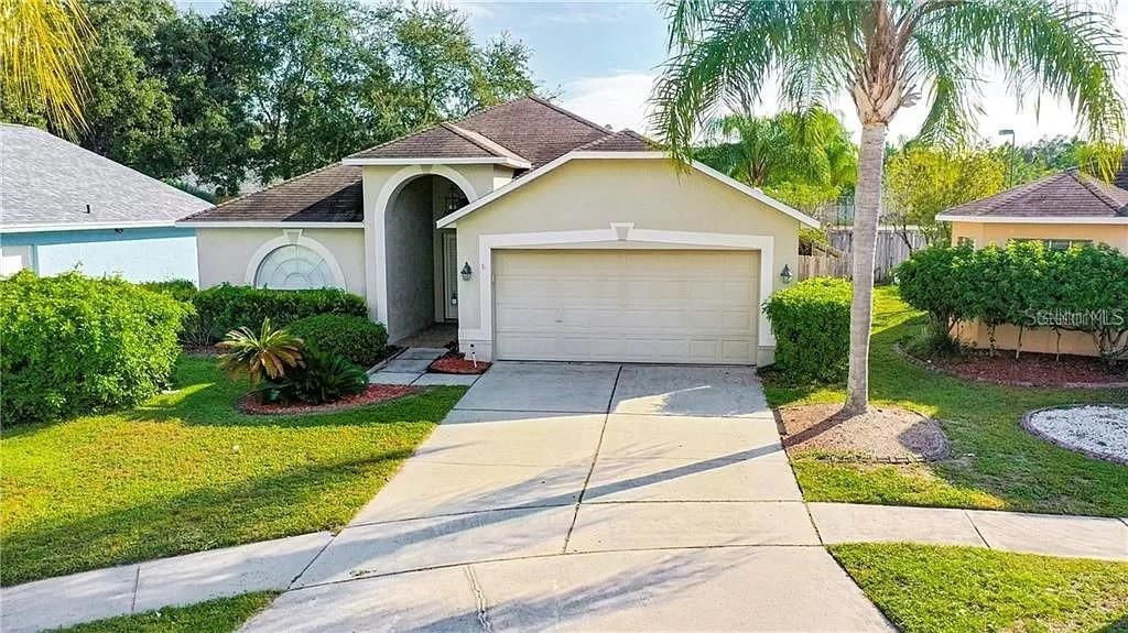 For Rent: $2,345 (3 beds, 2 baths, 1640 Square Feet)