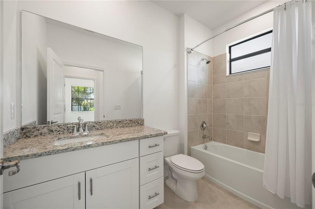 На продажу: $359,900 (3 спален, 3 ванн, 2217 Квадратных фут)