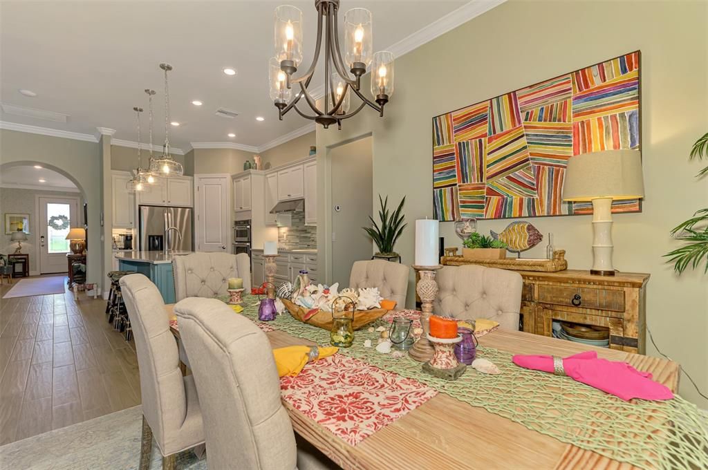 En Venta: $730,000 (2 camas, 2 baños, 1893 Pies cuadrados)