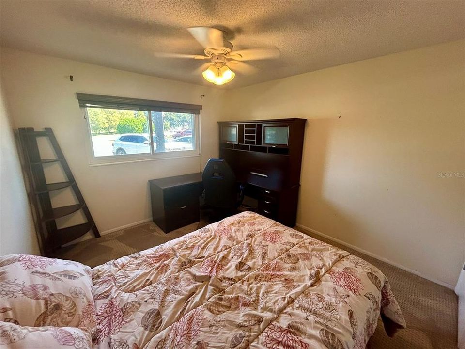 For Sale: $149,000 (2 beds, 2 baths, 1100 Square Feet)