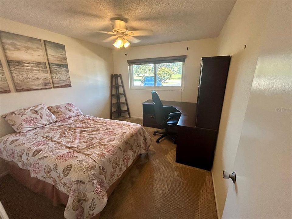 For Sale: $149,000 (2 beds, 2 baths, 1100 Square Feet)