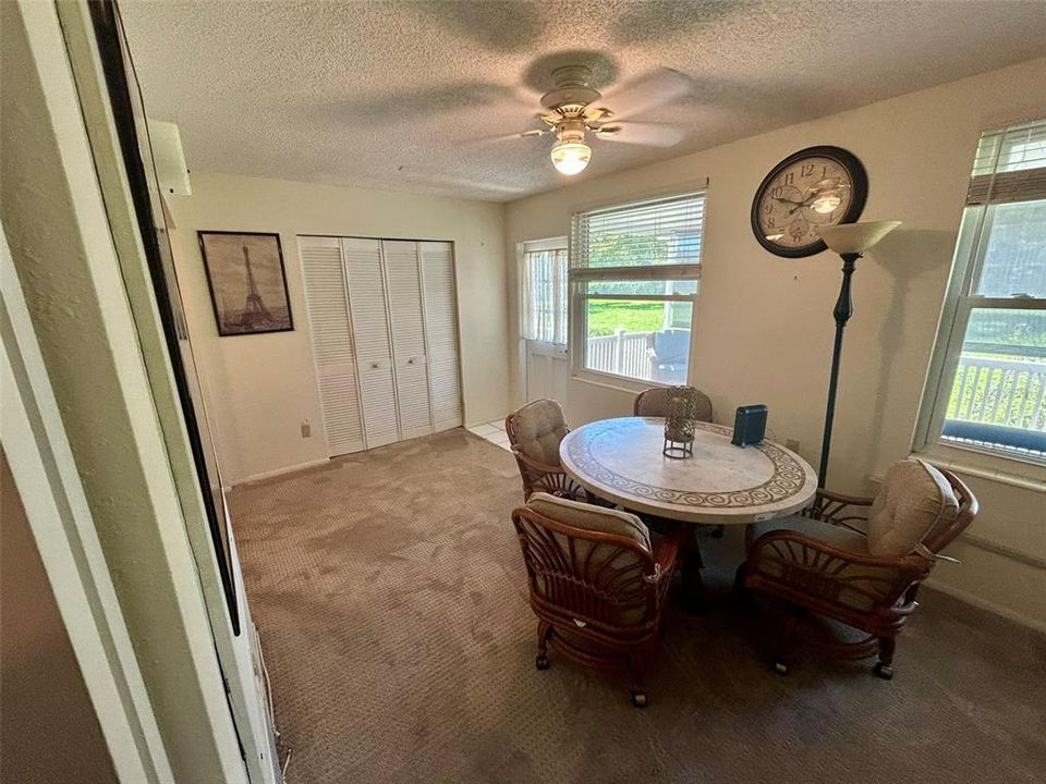 For Sale: $149,000 (2 beds, 2 baths, 1100 Square Feet)