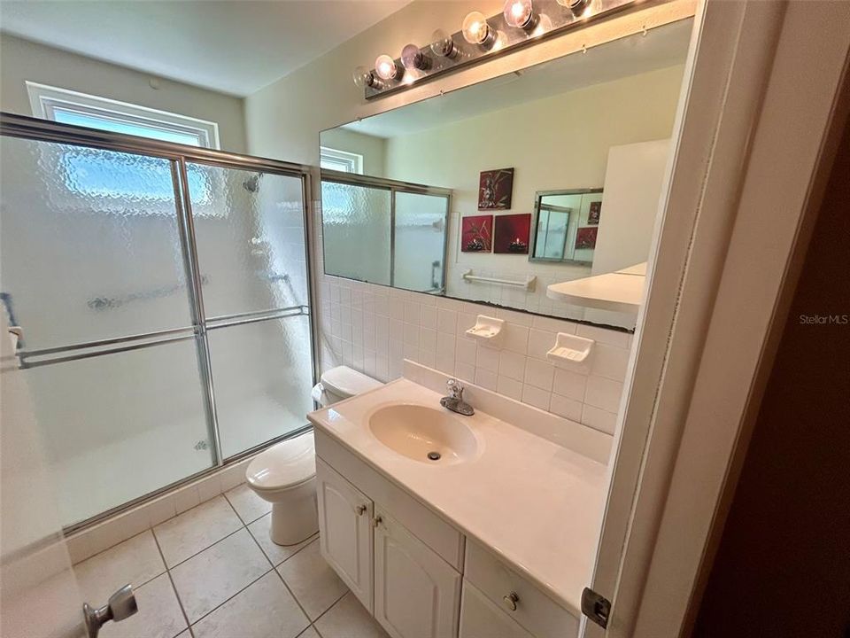 For Sale: $149,000 (2 beds, 2 baths, 1100 Square Feet)