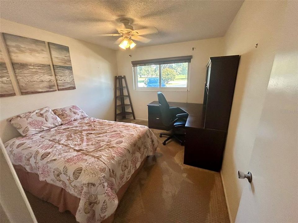 For Sale: $149,000 (2 beds, 2 baths, 1100 Square Feet)