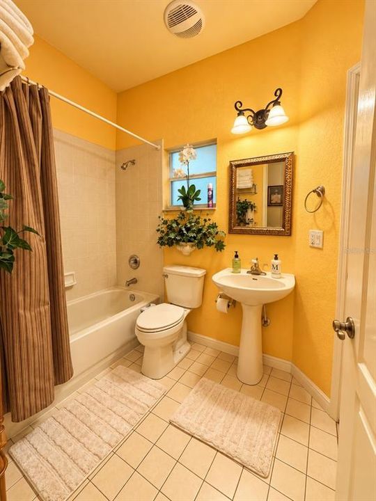 En Venta: $899,999 (4 camas, 2 baños, 2659 Pies cuadrados)