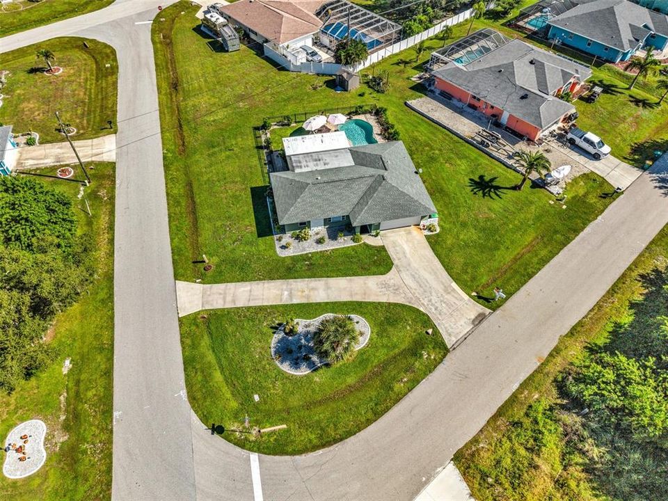 На продажу: $314,900 (2 спален, 2 ванн, 1384 Квадратных фут)