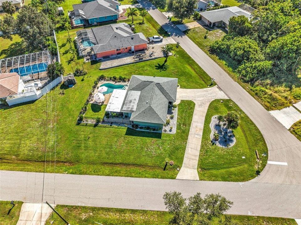 На продажу: $314,900 (2 спален, 2 ванн, 1384 Квадратных фут)
