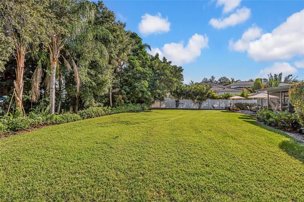For Sale: $1,595,000 (4 beds, 2 baths, 2449 Square Feet)