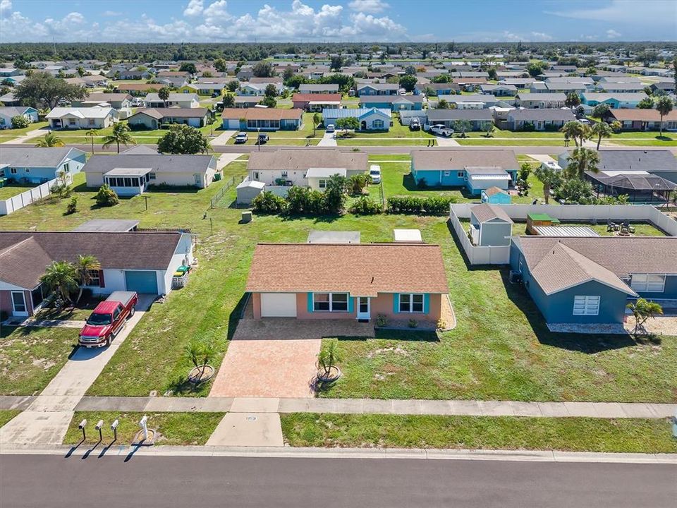 На продажу: $190,000 (2 спален, 1 ванн, 918 Квадратных фут)