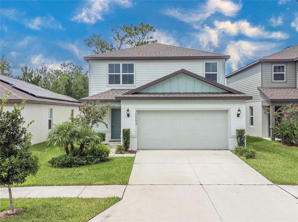 For Rent: $2,600 (4 beds, 3 baths, 2203 Square Feet)