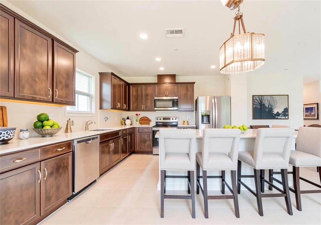 For Rent: $2,600 (4 beds, 3 baths, 2203 Square Feet)