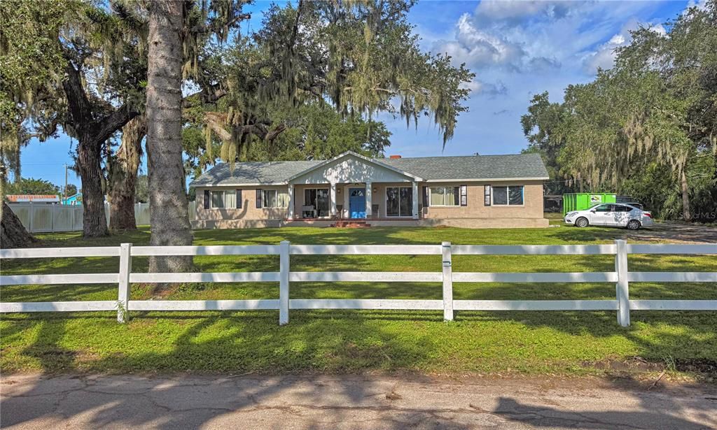 For Sale: $1,100,000 (0 beds, 0 baths, 2826 Square Feet)