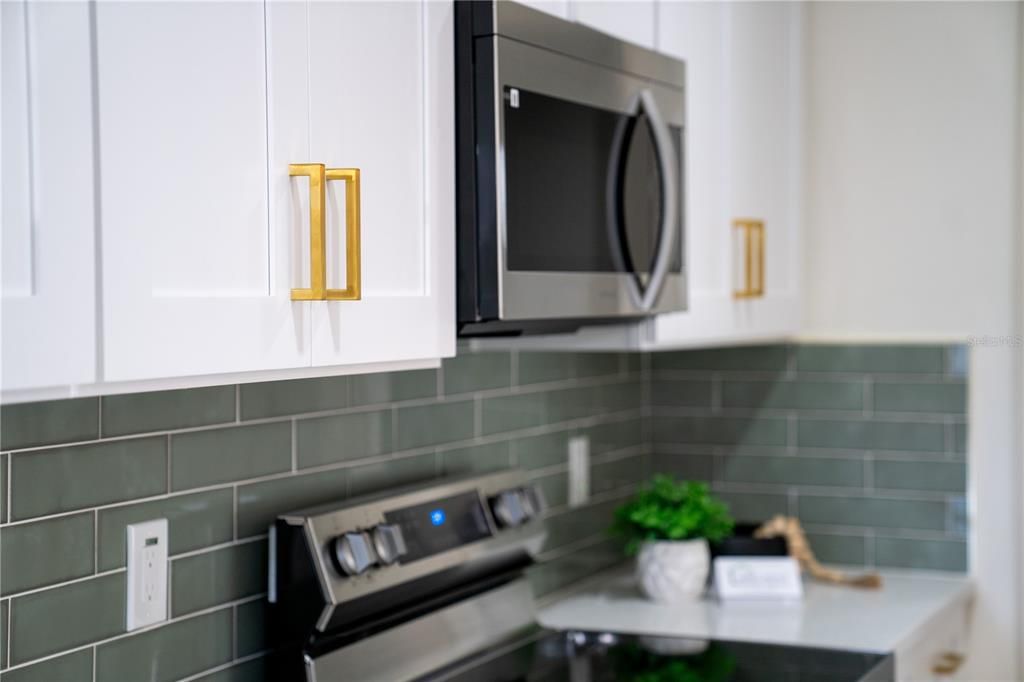 For Sale: $339,000 (3 beds, 1 baths, 1173 Square Feet)
