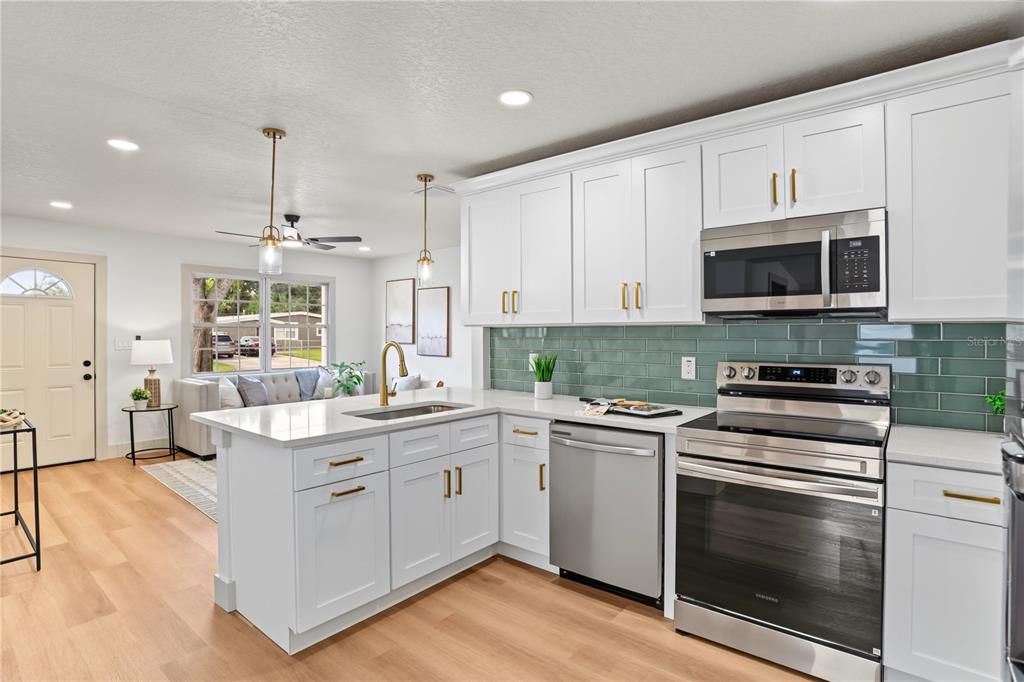 For Sale: $339,000 (3 beds, 1 baths, 1173 Square Feet)