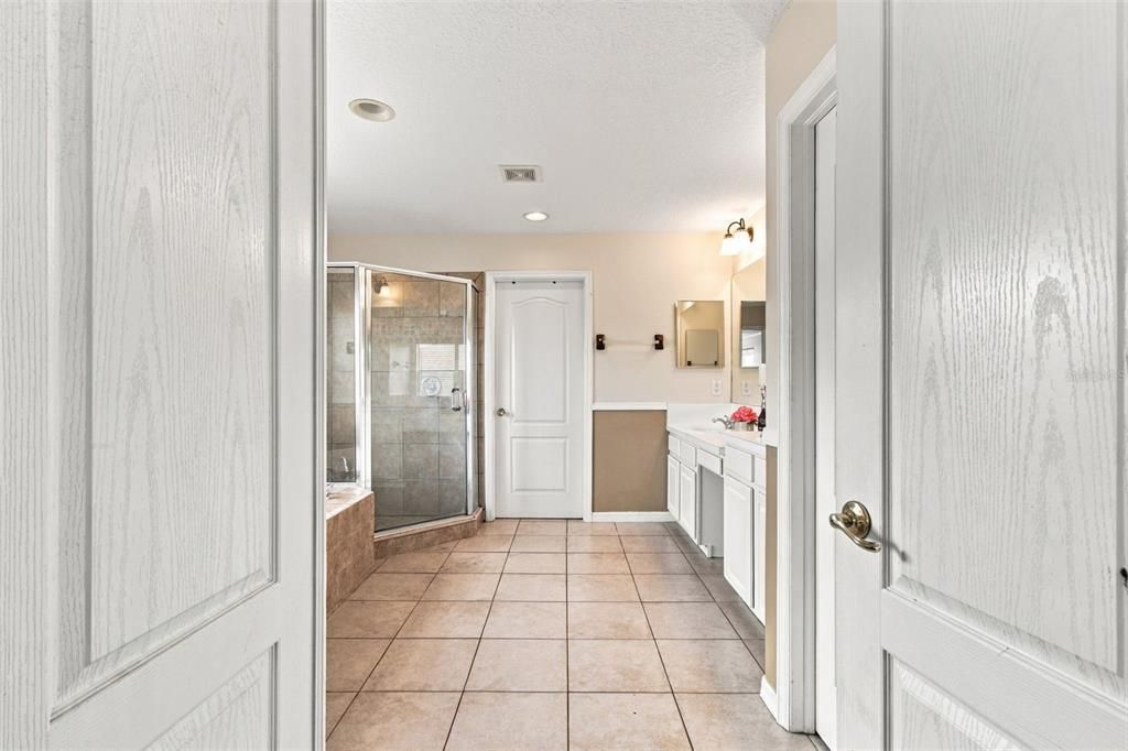For Sale: $624,000 (4 beds, 3 baths, 2930 Square Feet)