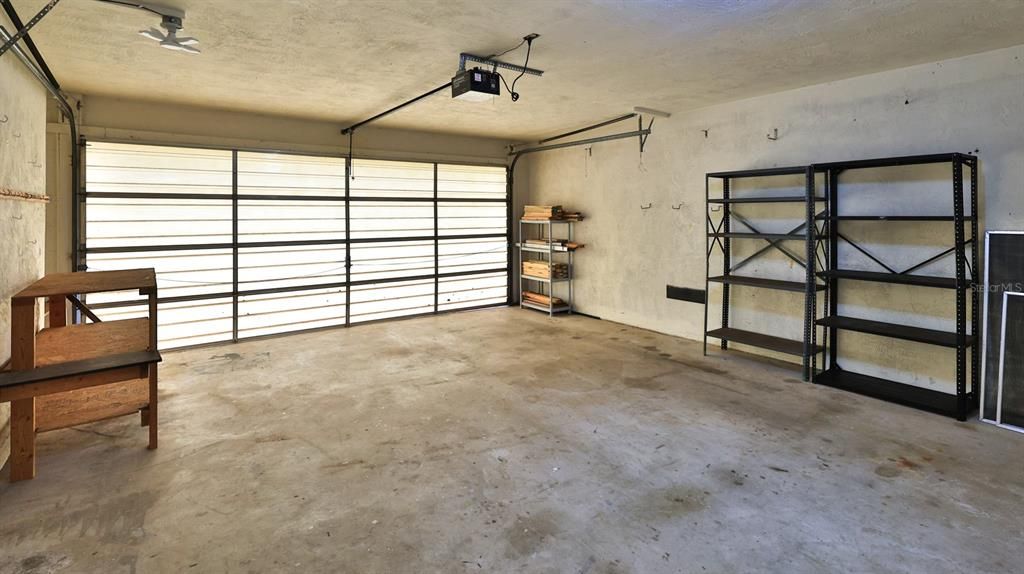 For Sale: $225,000 (2 beds, 2 baths, 1220 Square Feet)