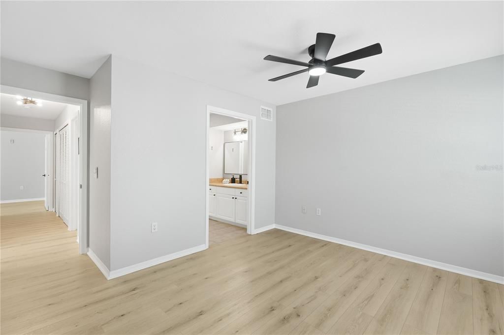 En Venta: $250,000 (2 camas, 2 baños, 1316 Pies cuadrados)