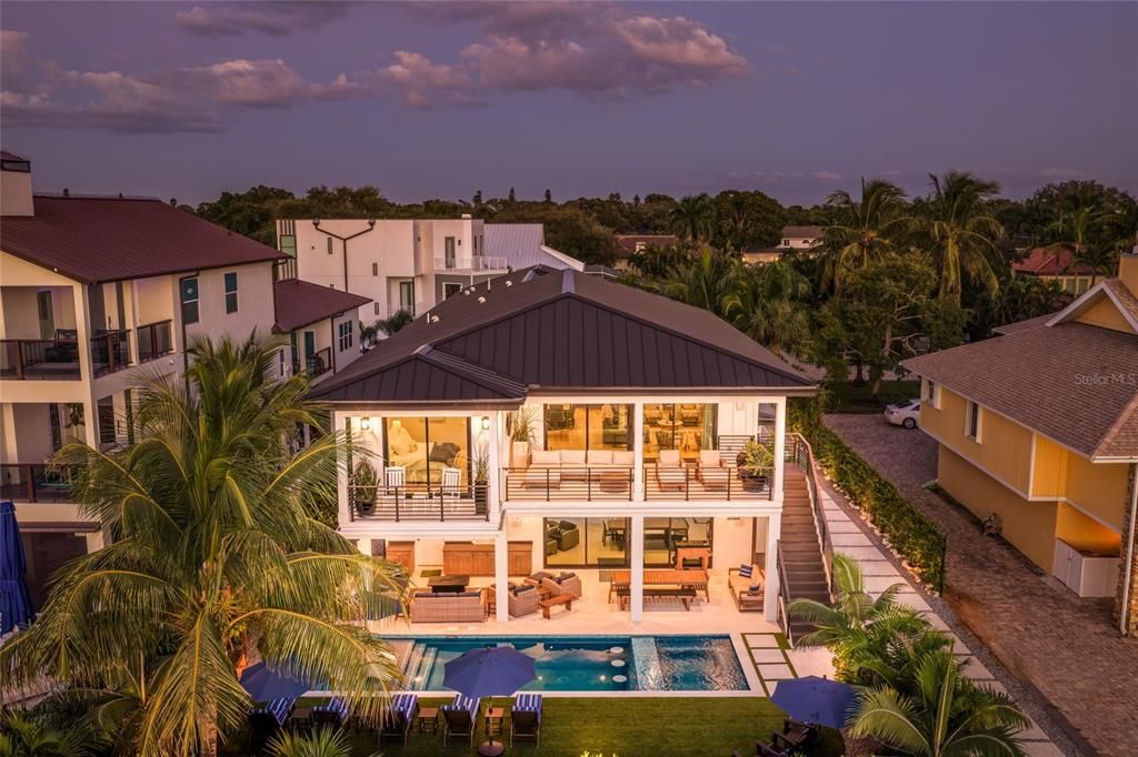 For Sale: $3,499,000 (4 beds, 4 baths, 3122 Square Feet)