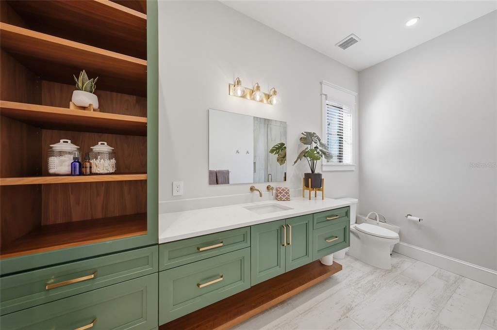 For Sale: $3,499,000 (4 beds, 4 baths, 3122 Square Feet)