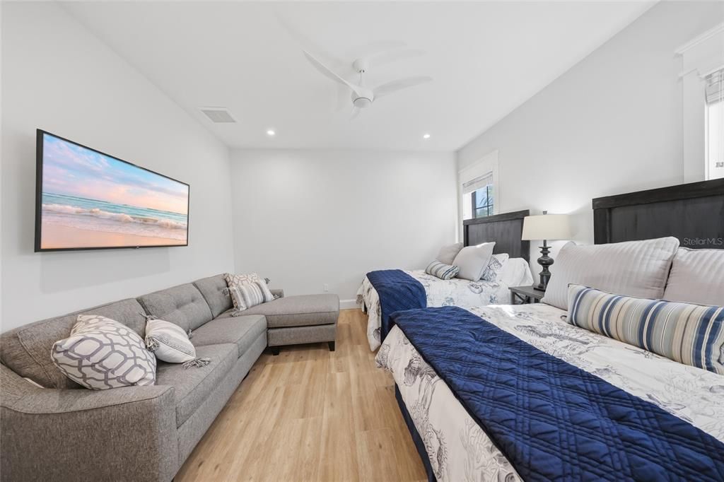For Sale: $3,499,000 (4 beds, 4 baths, 3122 Square Feet)