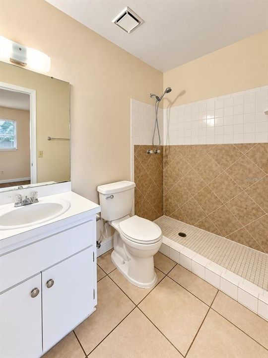 For Sale: $129,000 (3 beds, 2 baths, 1140 Square Feet)