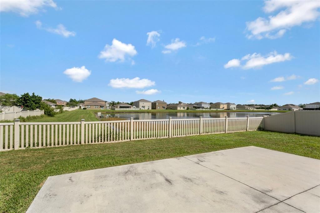 For Sale: $425,000 (5 beds, 2 baths, 2949 Square Feet)