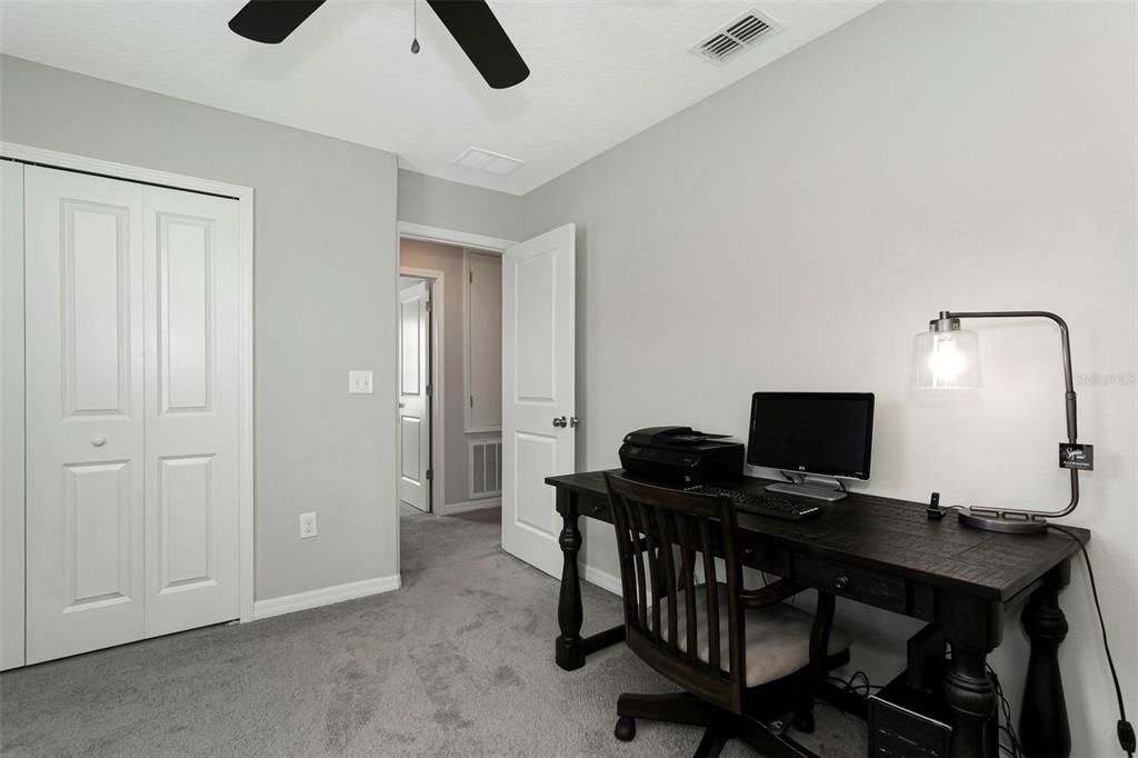For Sale: $425,000 (5 beds, 2 baths, 2949 Square Feet)