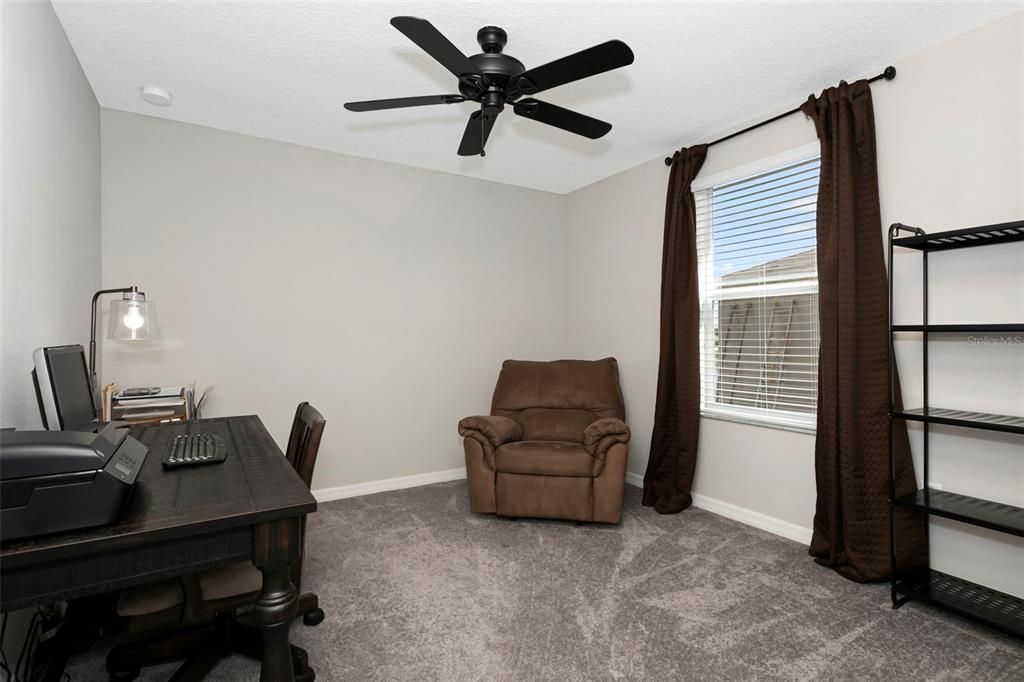 For Sale: $425,000 (5 beds, 2 baths, 2949 Square Feet)