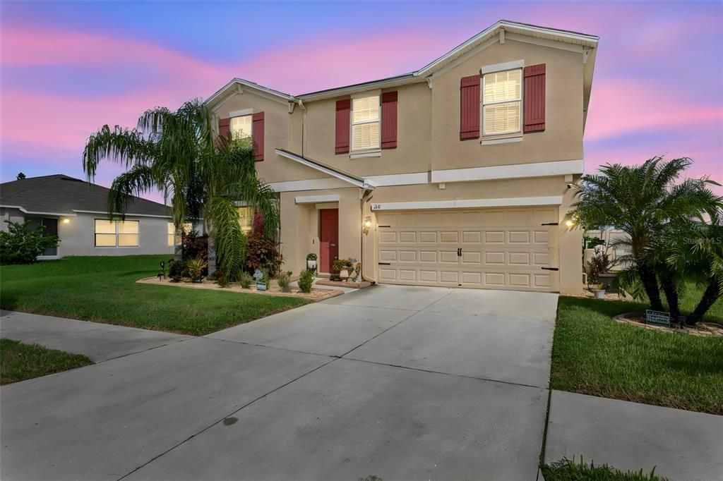 For Sale: $425,000 (5 beds, 2 baths, 2949 Square Feet)