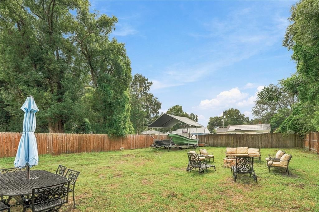 For Sale: $369,000 (2 beds, 1 baths, 754 Square Feet)