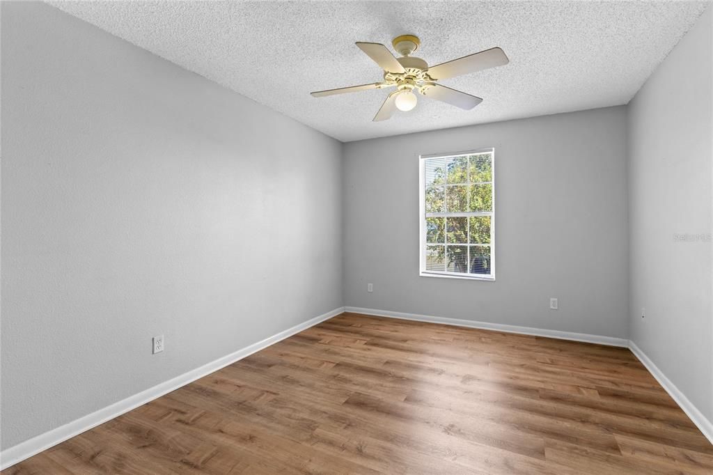 For Sale: $319,900 (3 beds, 2 baths, 1483 Square Feet)