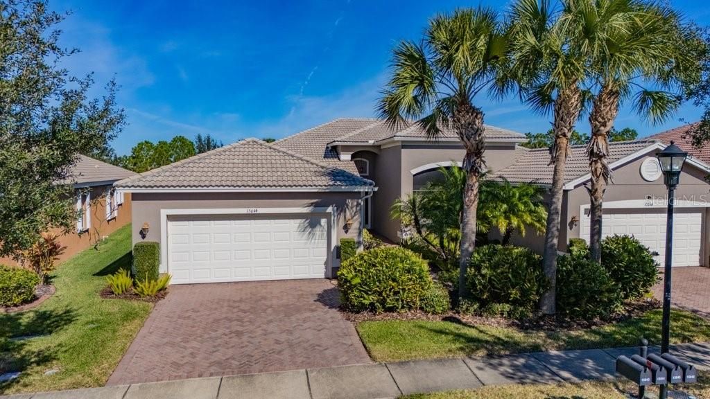 For Rent: $2,500 (3 beds, 2 baths, 1764 Square Feet)
