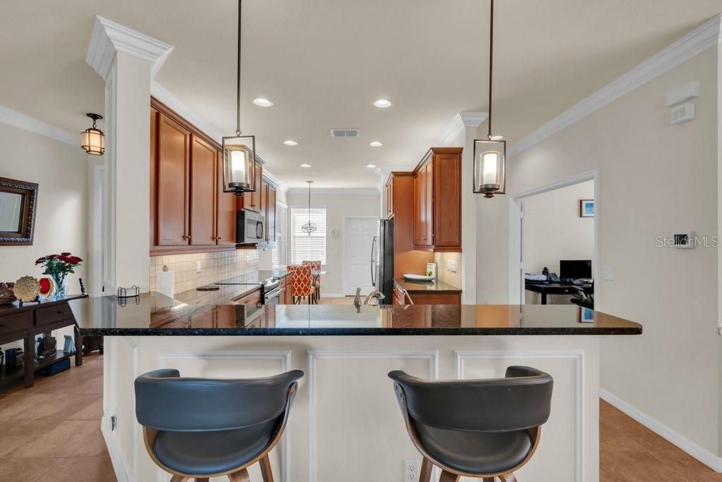 For Rent: $2,500 (3 beds, 2 baths, 1764 Square Feet)