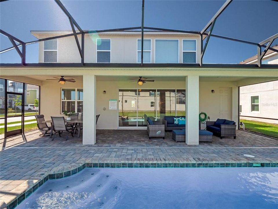 En Venta: $669,000 (9 camas, 6 baños, 4169 Pies cuadrados)
