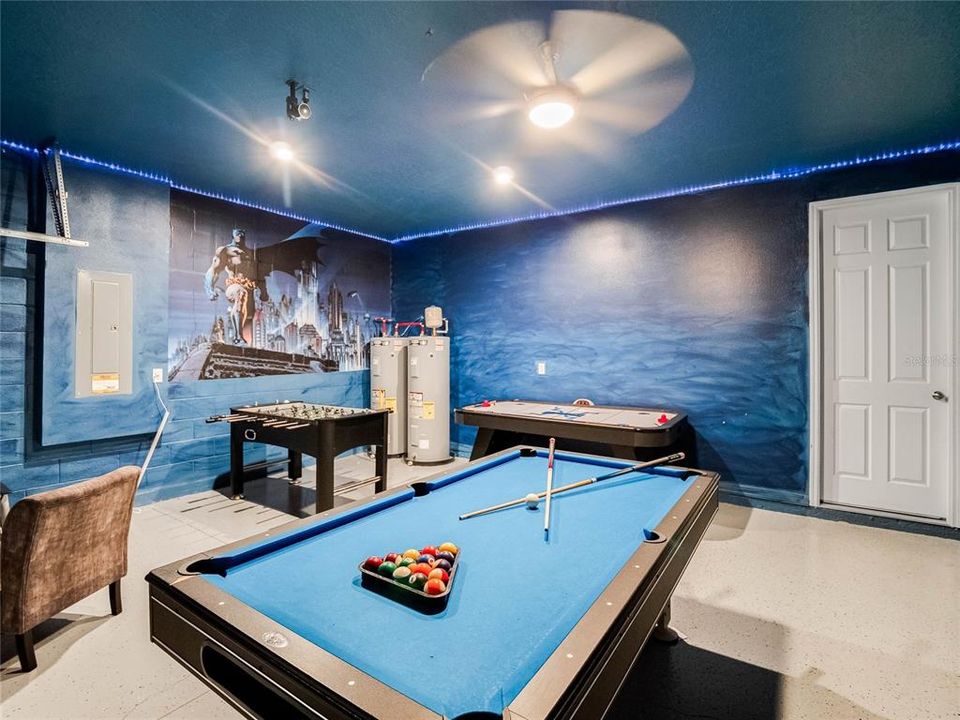 En Venta: $669,000 (9 camas, 6 baños, 4169 Pies cuadrados)