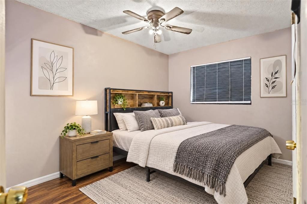 For Sale: $235,000 (3 beds, 1 baths, 1250 Square Feet)