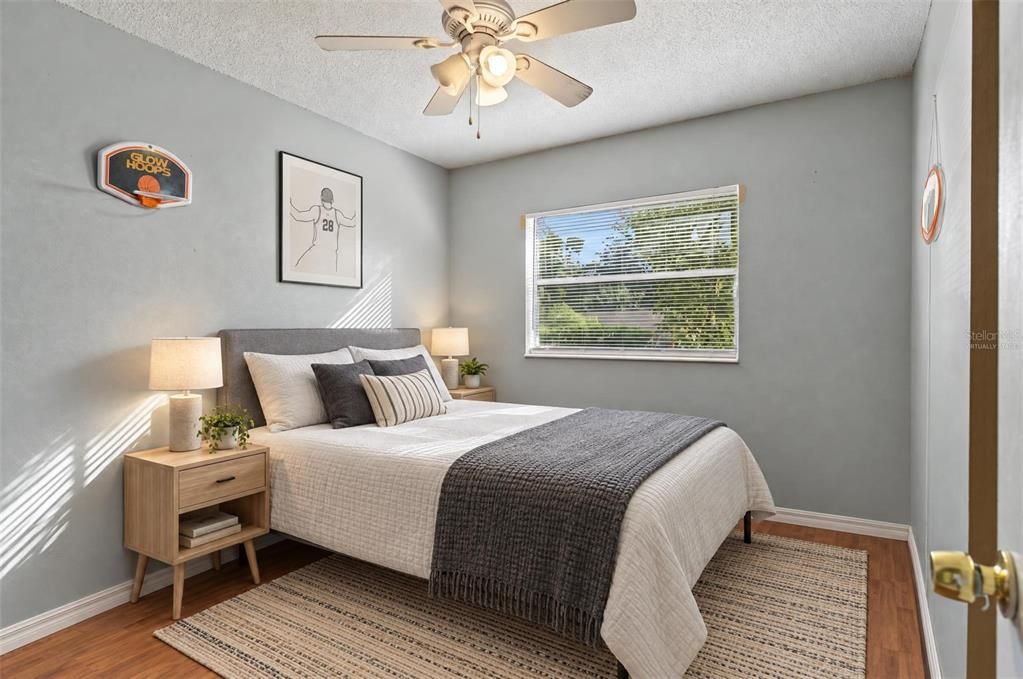 For Sale: $235,000 (3 beds, 1 baths, 1250 Square Feet)