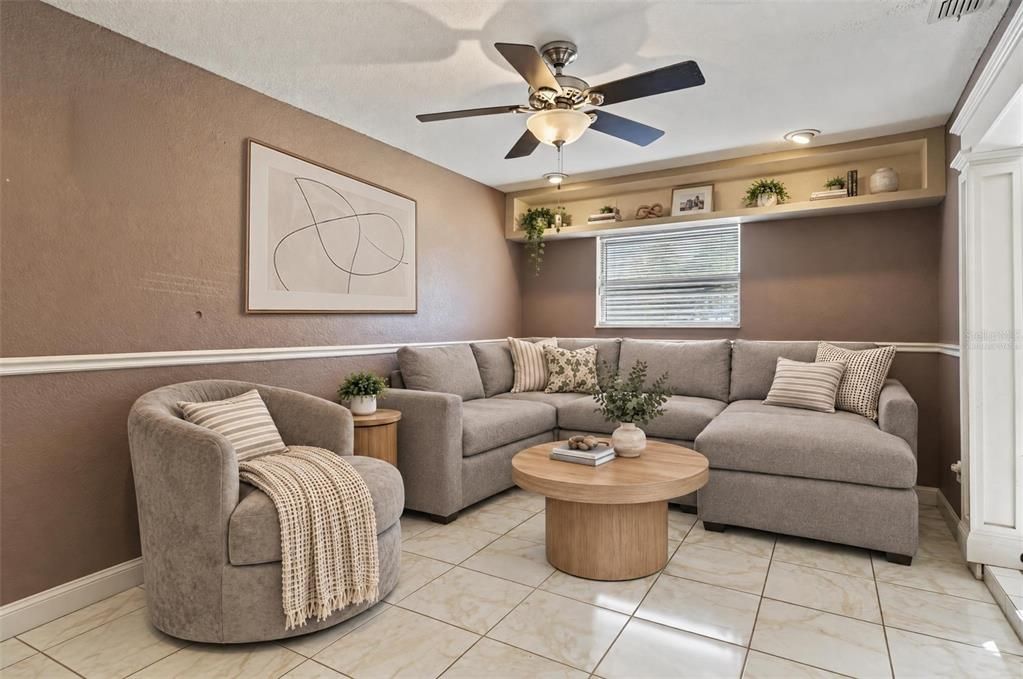 For Sale: $235,000 (3 beds, 1 baths, 1250 Square Feet)