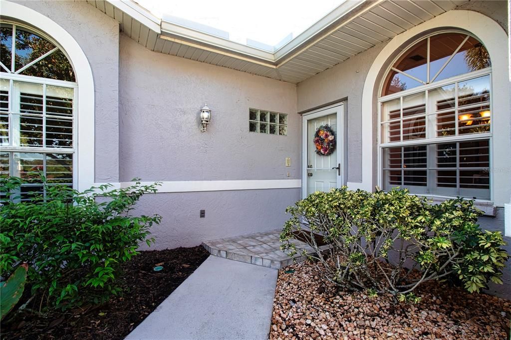For Sale: $455,000 (2 beds, 2 baths, 1585 Square Feet)