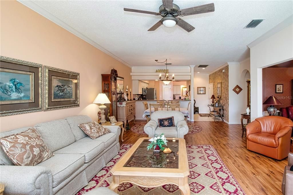 For Sale: $455,000 (2 beds, 2 baths, 1585 Square Feet)