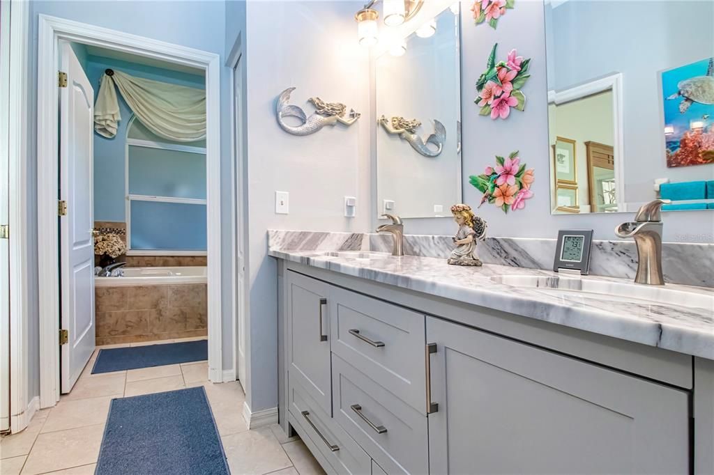For Sale: $455,000 (2 beds, 2 baths, 1585 Square Feet)