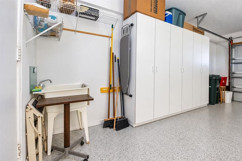 For Sale: $455,000 (2 beds, 2 baths, 1585 Square Feet)